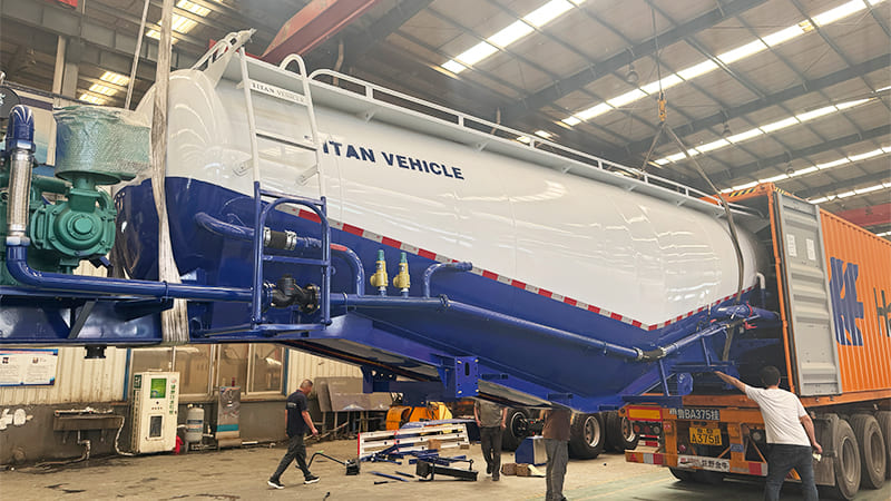 25 CBM Cement Bulker Truck Trailer in Sierra Leone