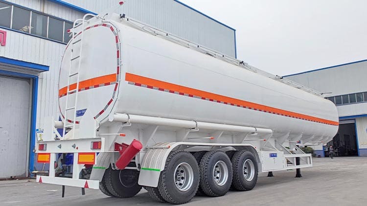 Fuel Tanker Semi Trailer for Sale in Sierra Leone Freetown