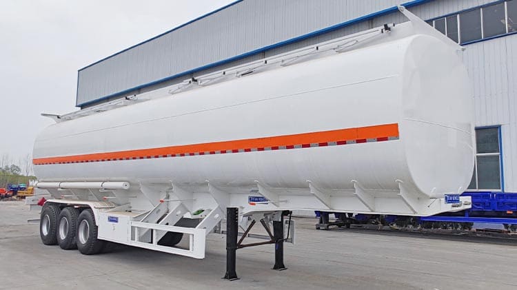 Fuel Tanker Semi Trailer for Sale in Sierra Leone Freetown