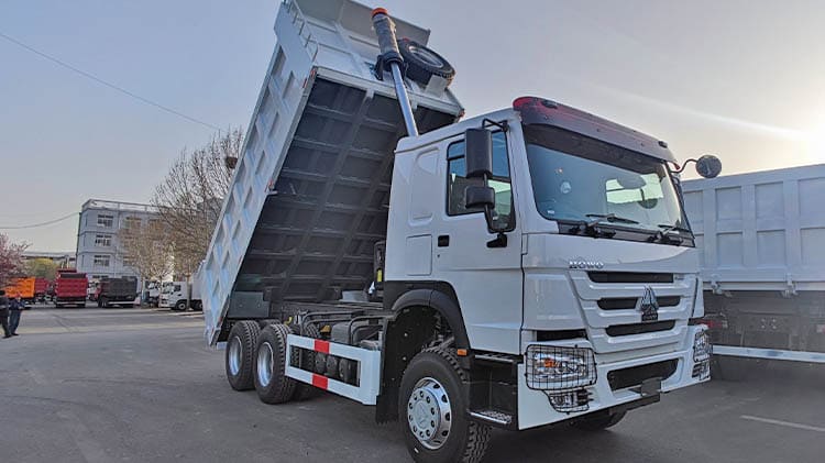 Sinotruk Howo 10 Wheeler Dump Truck Price in Sierra Leone