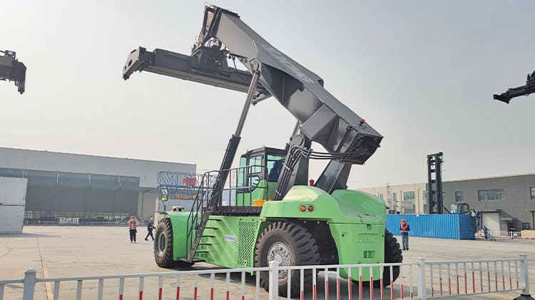 Reach Stacker Function Weight Price for Sale in Sierra Leone