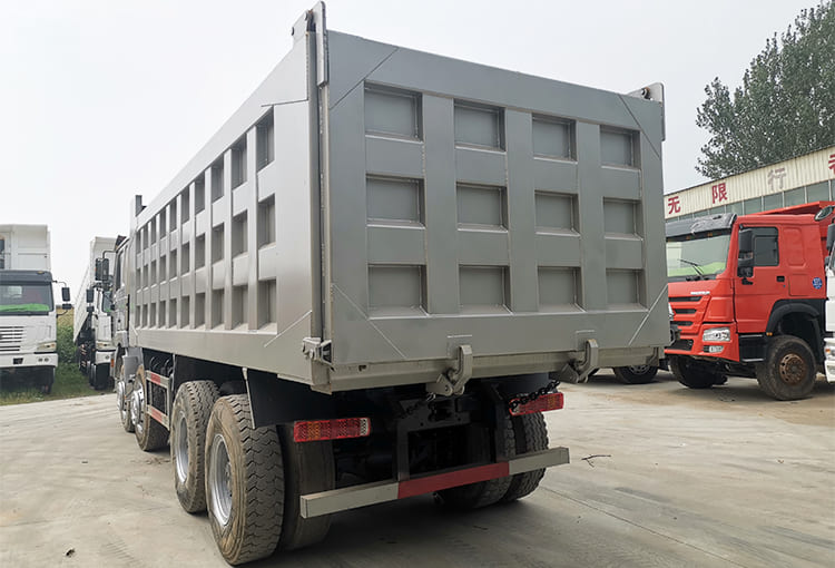 F3000 Shacman 8x4 Cheap Used Tipper Trucks for Sale in Sierra Leone