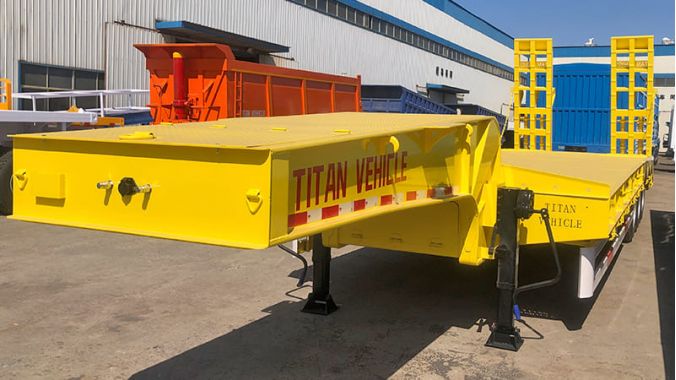 Low Bed Trailer Truck